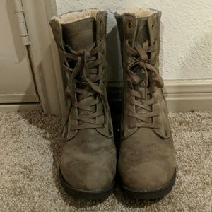 Bear paw fleece boots